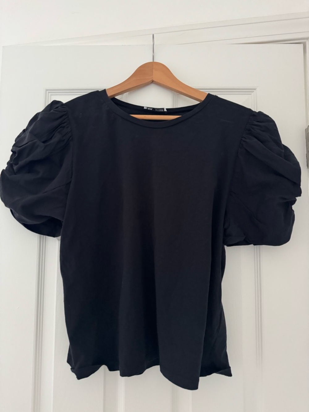 Zara Black Puff Sleeve Tee